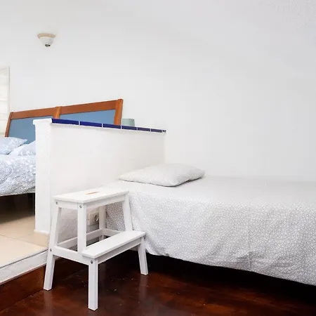 Home2book Americas & Pool 아파트 *